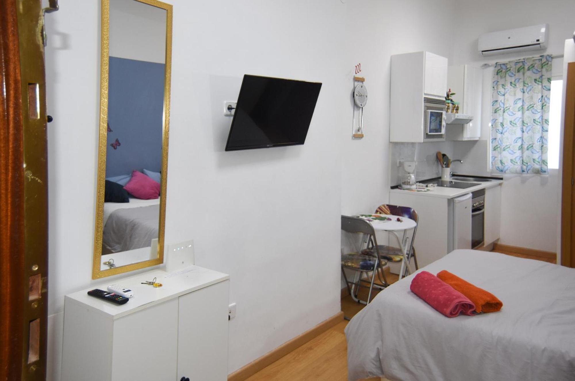 Loft Puerta De Sol Lejlighed Madrid Eksteriør billede